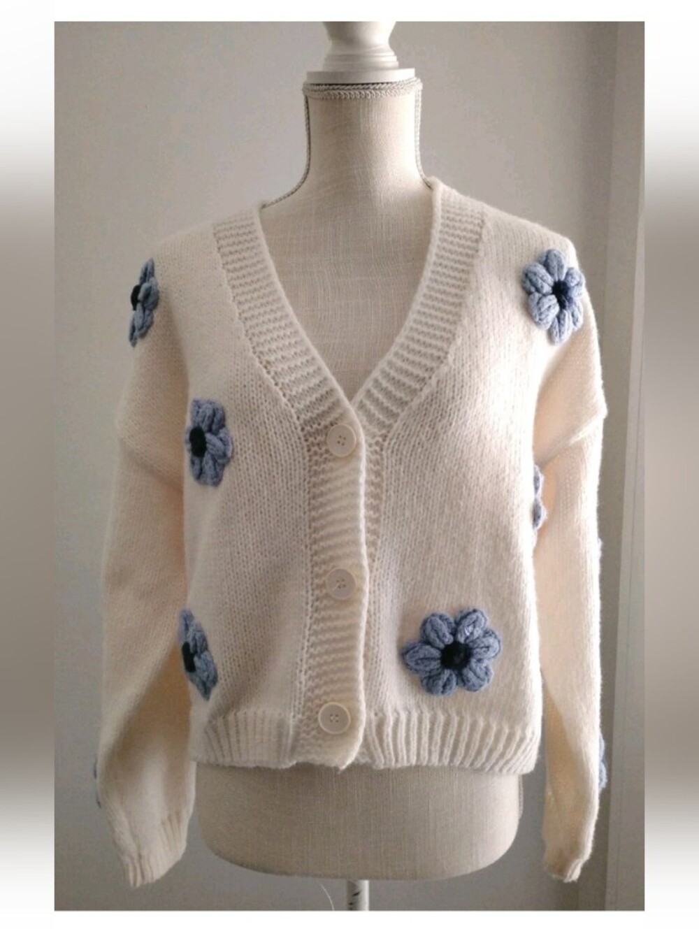 Anthro Luna Ivy 3D Flower Cardigan Button Cream Cottagecore Women's SZ M